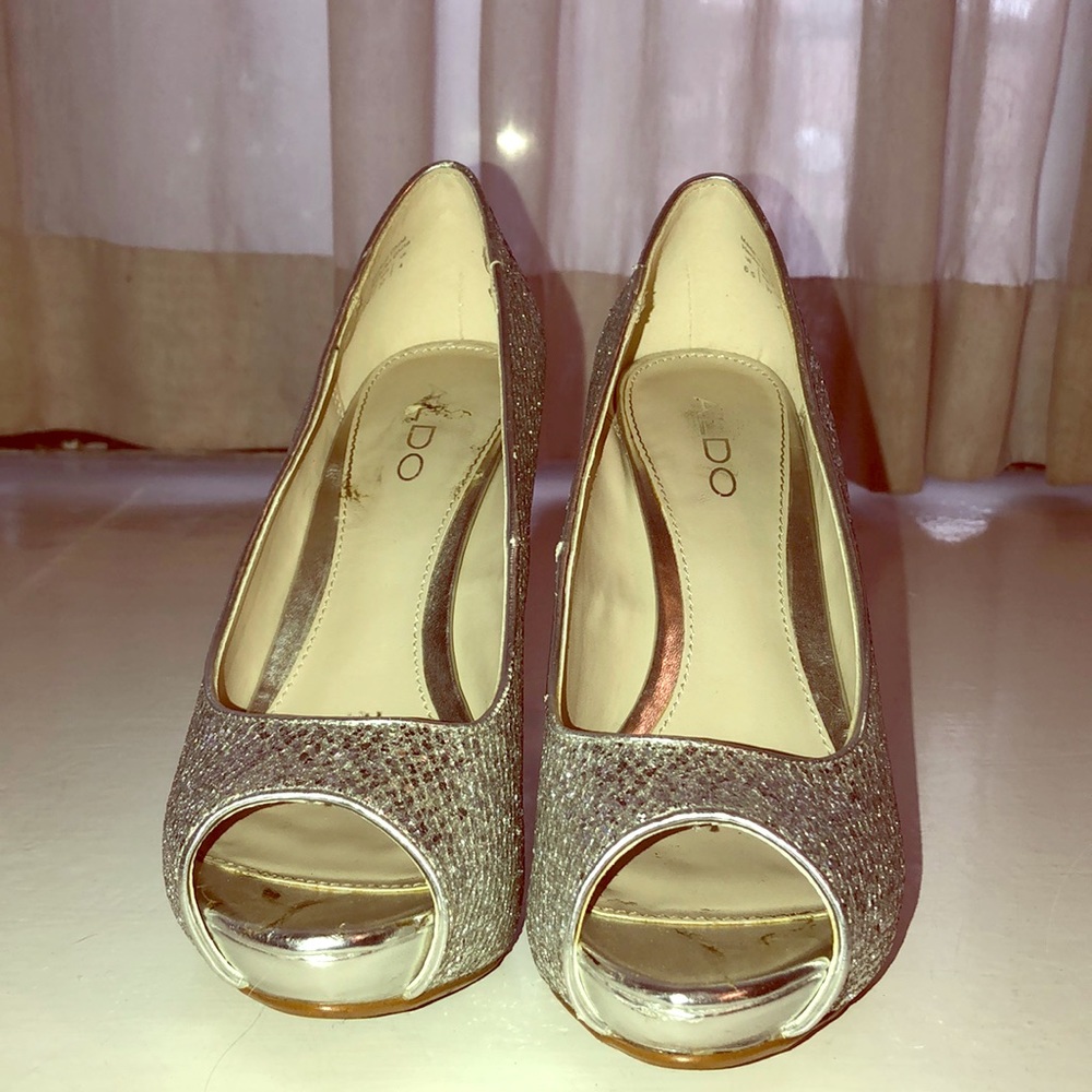 Aldo Sparkly Silver peeptoe heels